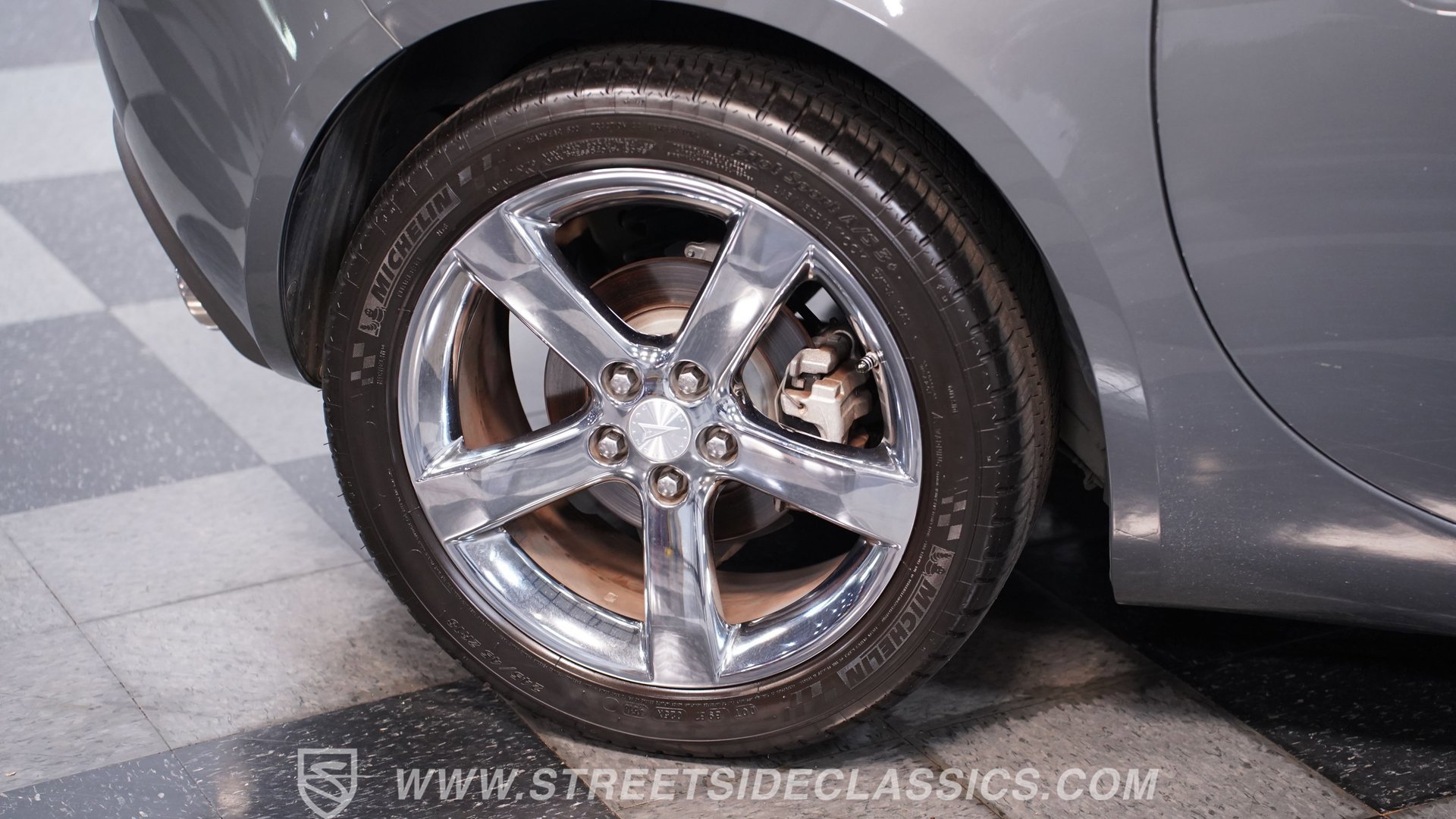 Used 2008 Pontiac Solstice GXP w/ Premium Package RWD image 40