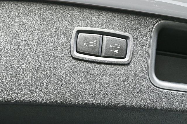 Certified 2026 Porsche Macan AWD/4WD image 29