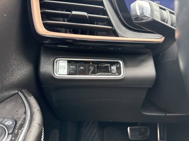 Used 2024 Buick Envision Sport Touring image 21