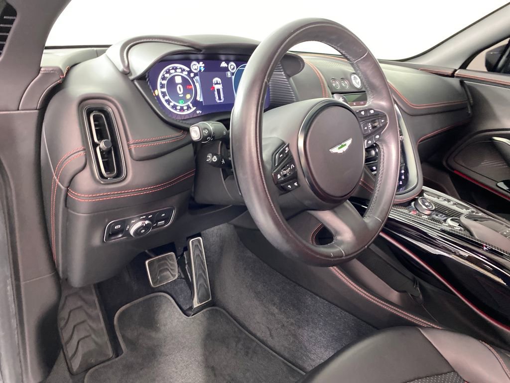 Used 2024 Aston Martin DBX 707 image 11