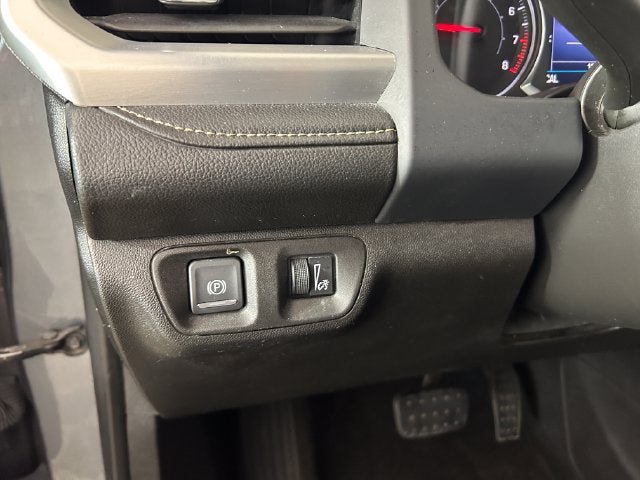 Used 2021 GMC Acadia SLE FWD image 18