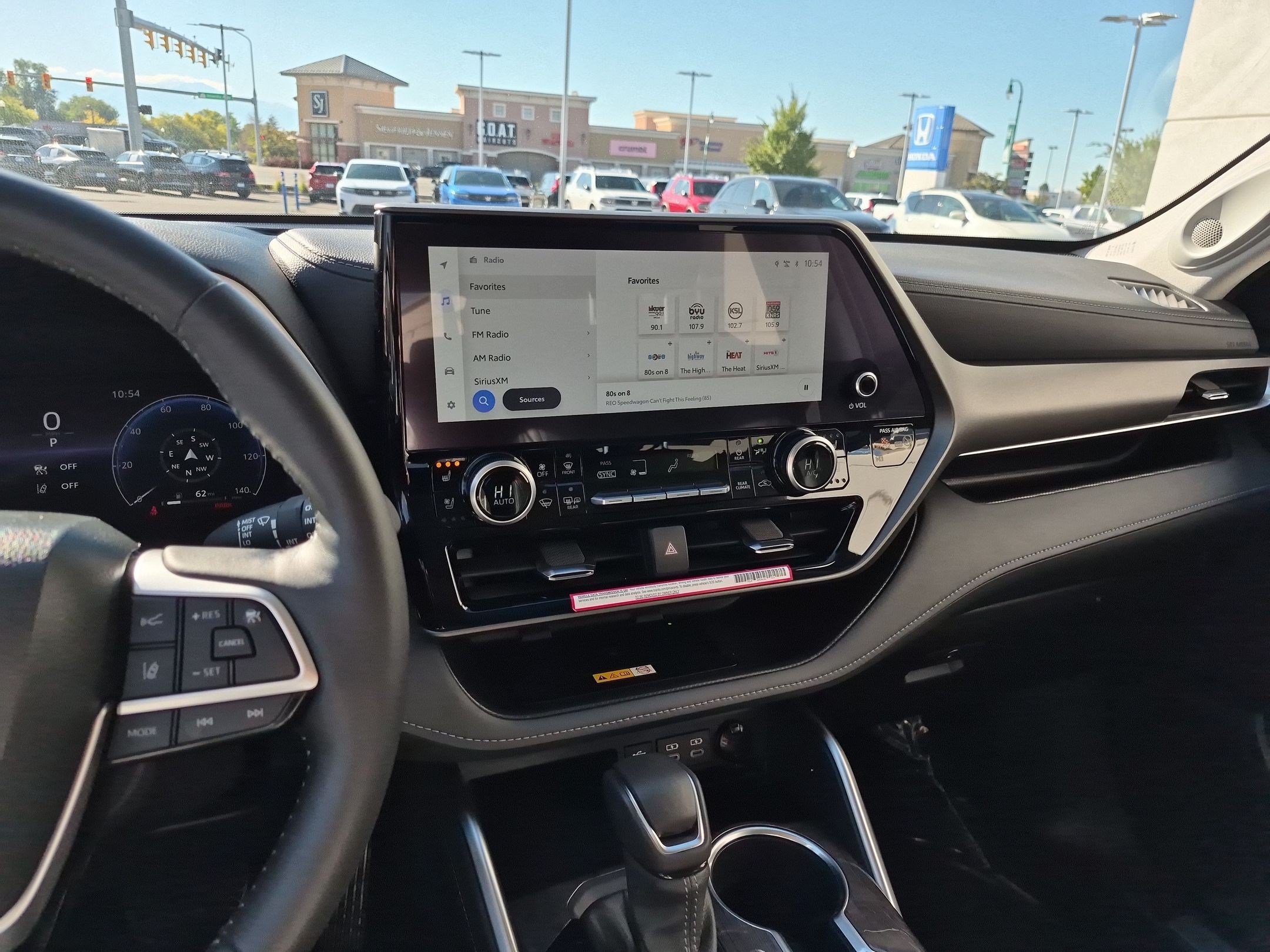 Used 2024 Toyota Highlander Limited AWD/4WD image 28