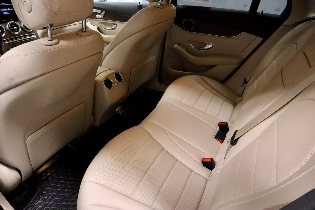 Used 2022 Mercedes-Benz GLC 300 4MATIC image 23