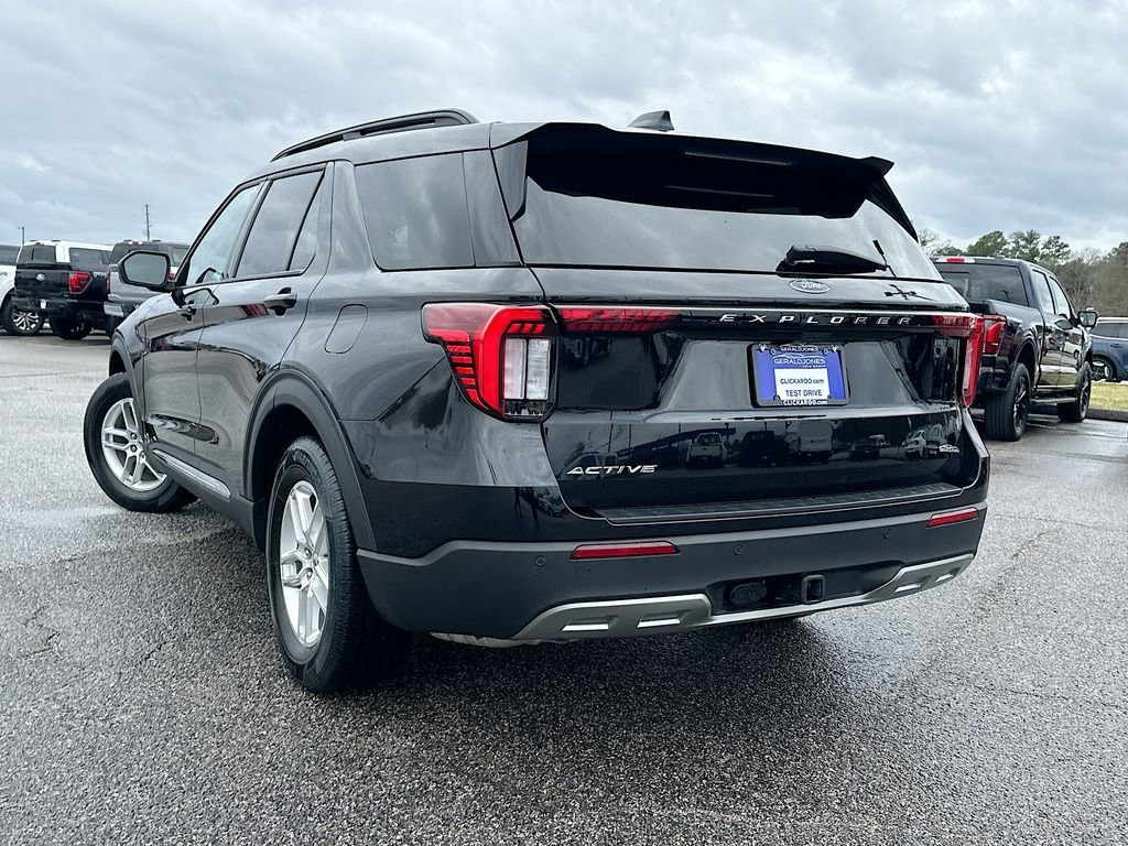 Certified 2025 Ford Explorer Active w/ Active Comfort Package image 6