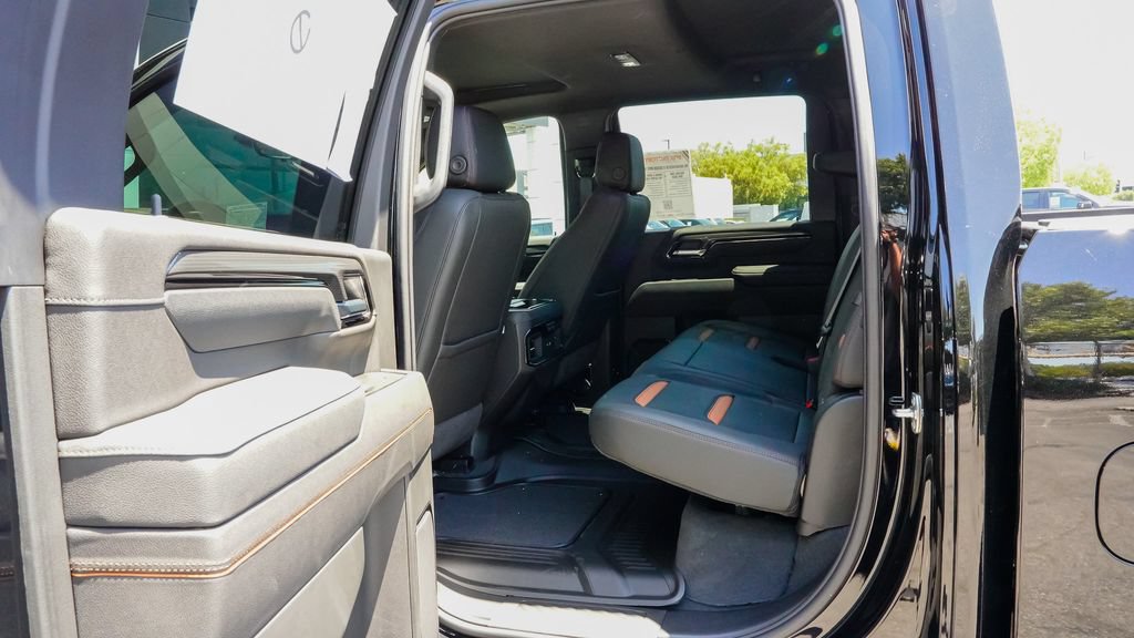 New 2026 GMC Sierra 2500 AT4 w/ AT4 Premium Plus Package AWD/4WD image 12