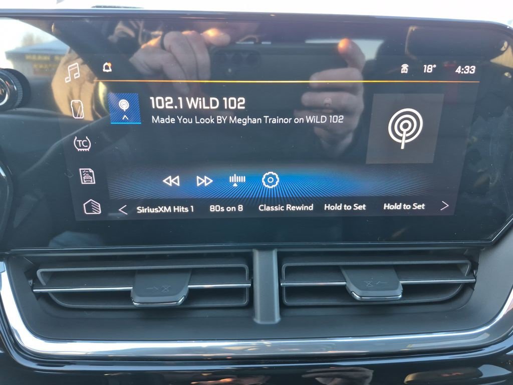 New 2026 Chevrolet Trax RS w/ Driver Confidence Package image 19