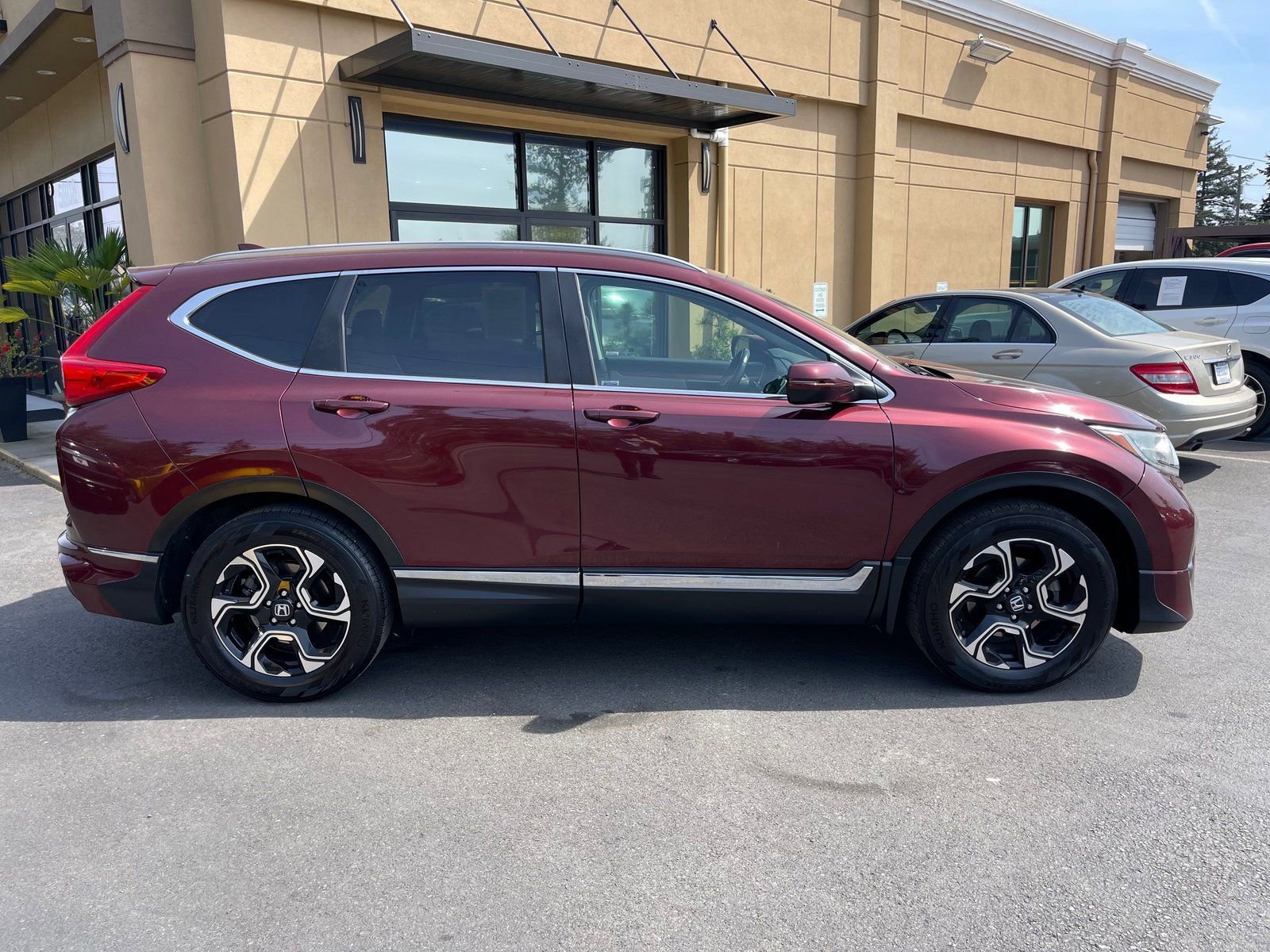 Used 2017 Honda CR-V Touring image 8