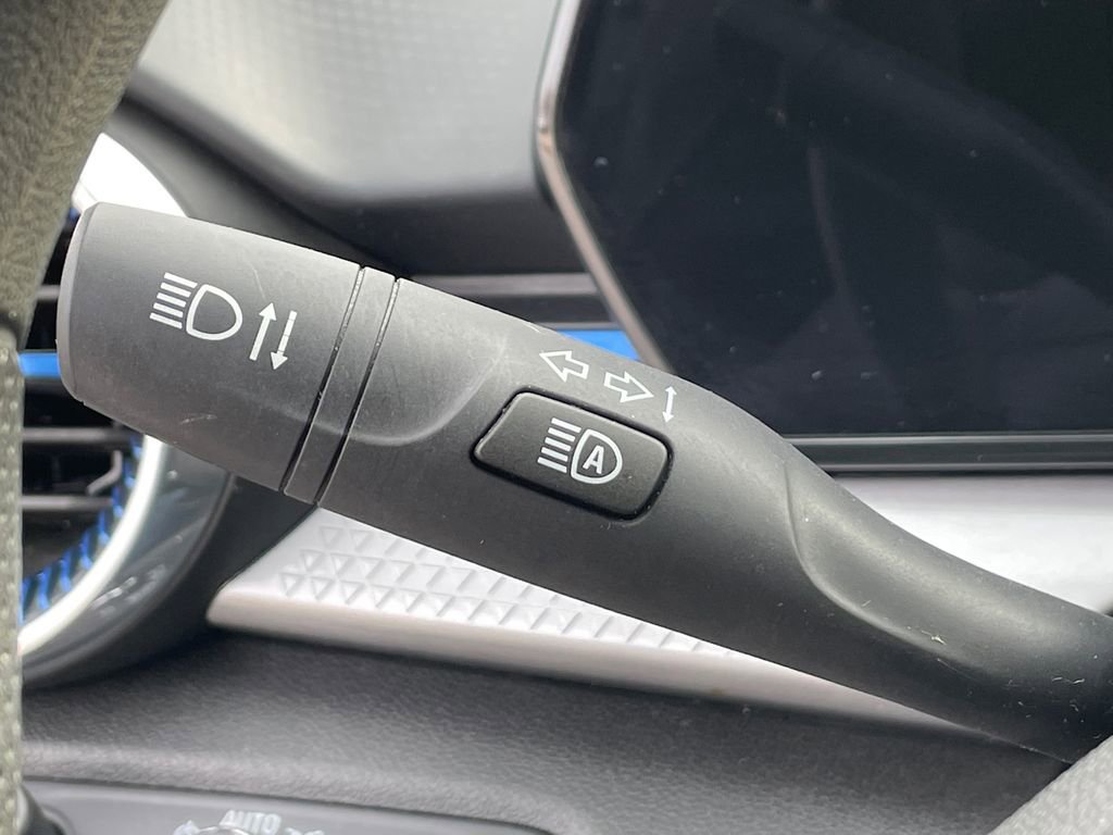 Used 2024 Chevrolet Trax LT image 32