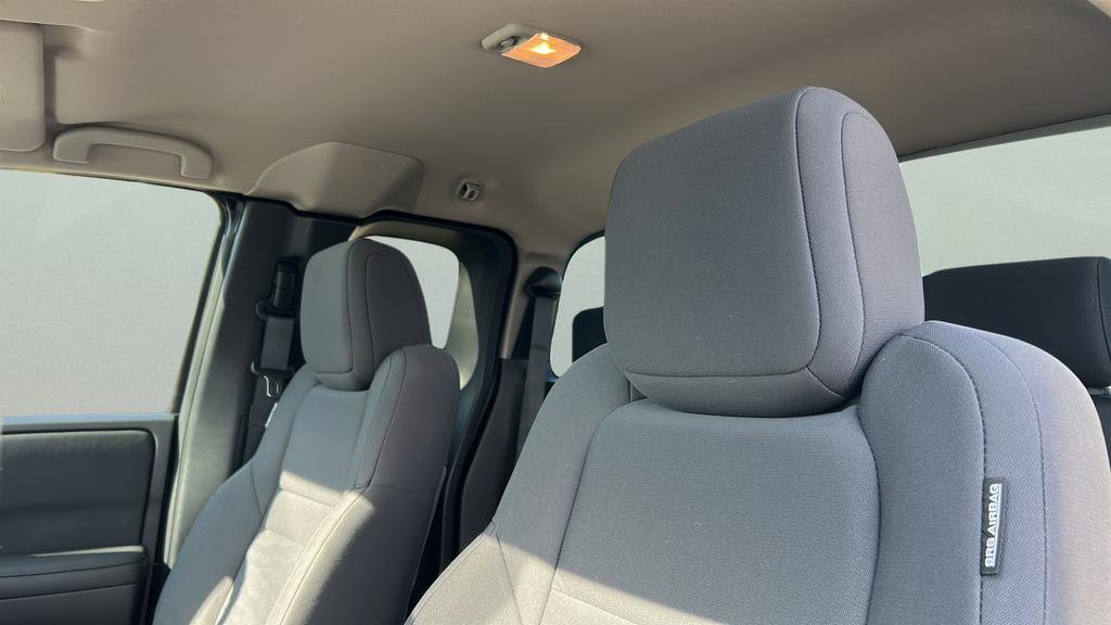 Used 2024 Nissan Frontier S w/ Technology Package RWD image 14