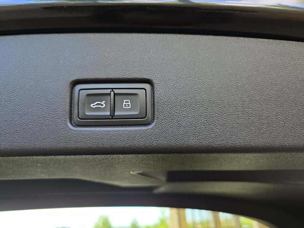 Certified 2023 Audi Q4 e-tron Premium Plus AWD/4WD image 16