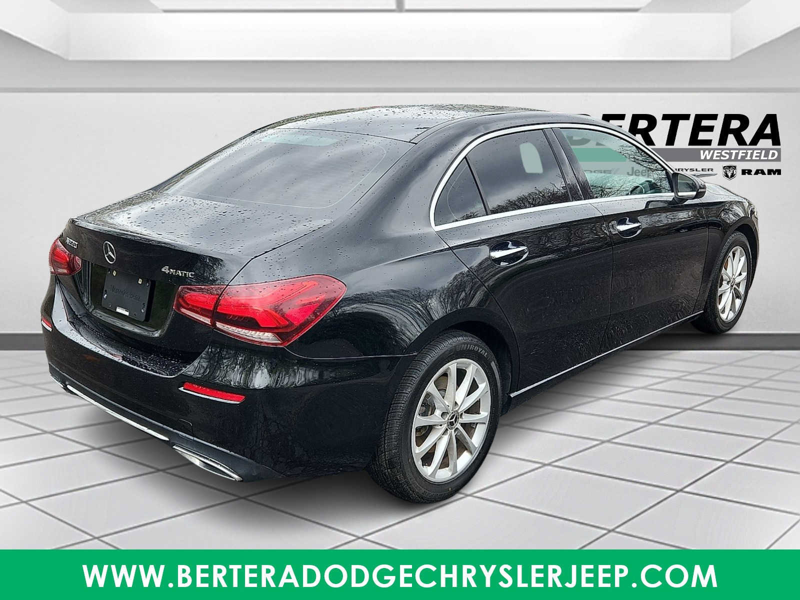 Used 2020 Mercedes-Benz A 220 4MATIC w/ Premium Package image 6