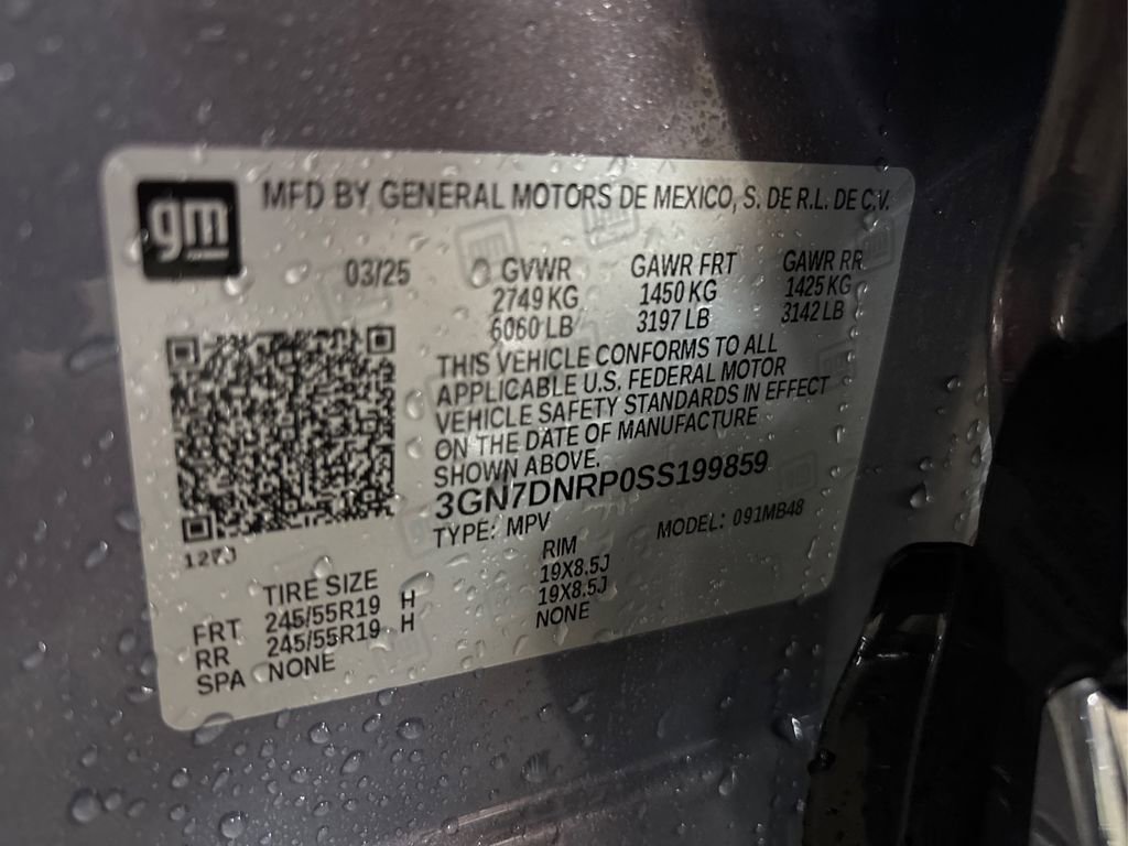 Used 2025 Chevrolet Equinox EV LT image 19