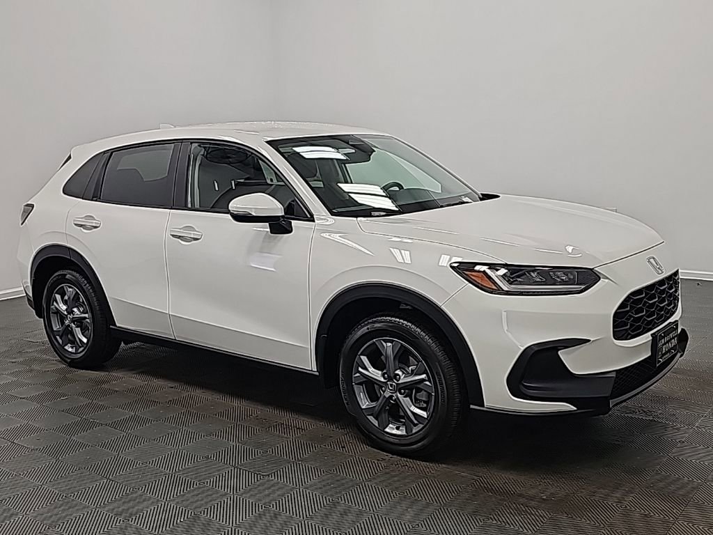 New 2026 Honda HR-V LX image 2