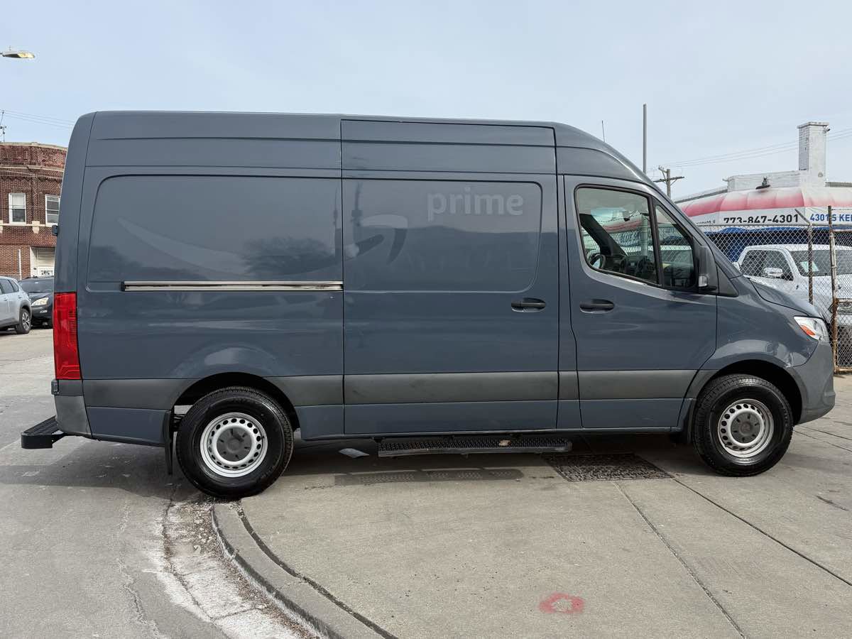 Used 2019 Mercedes-Benz Sprinter 144 image 4