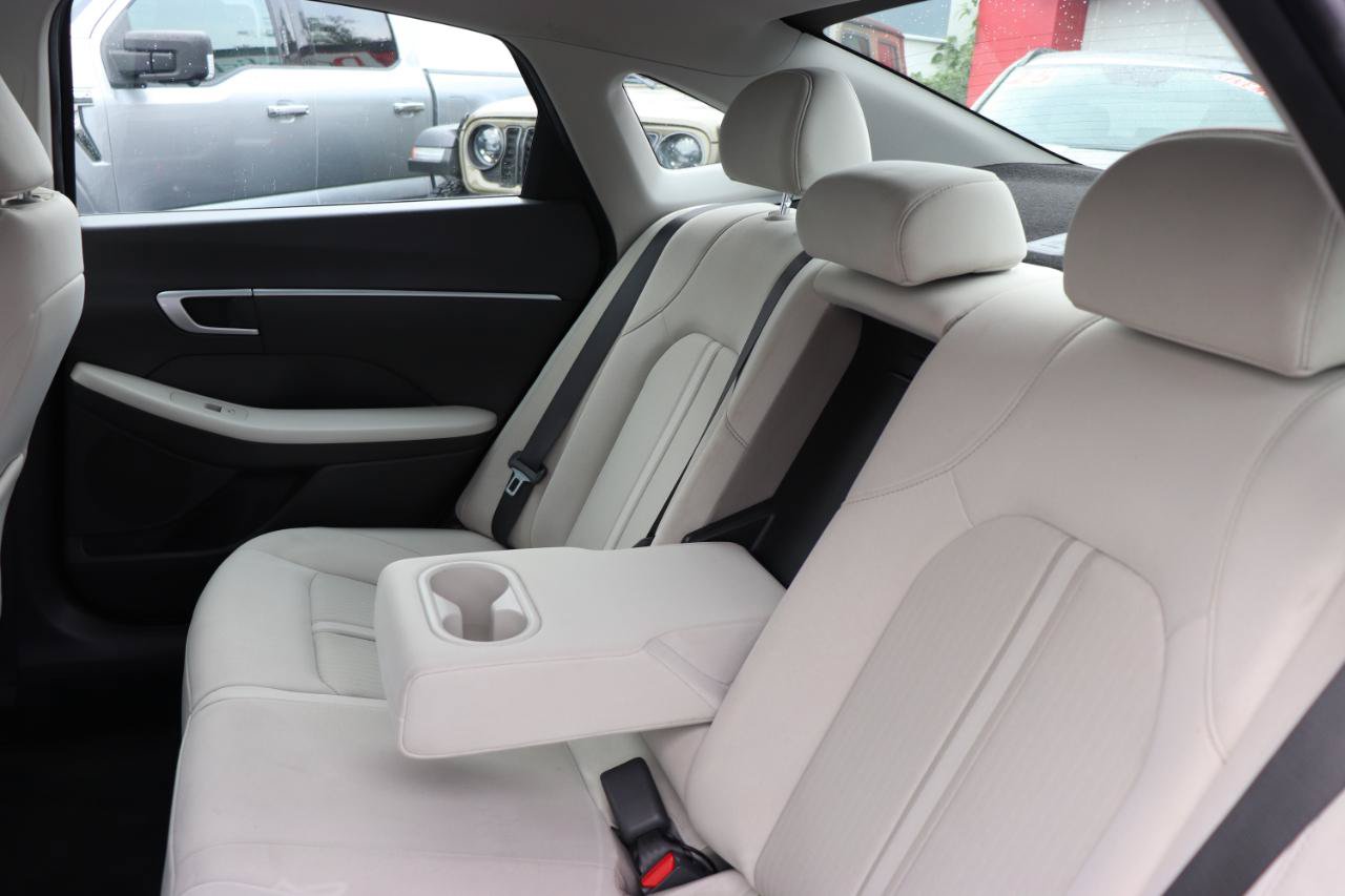 Used 2025 Hyundai Sonata SEL FWD image 22