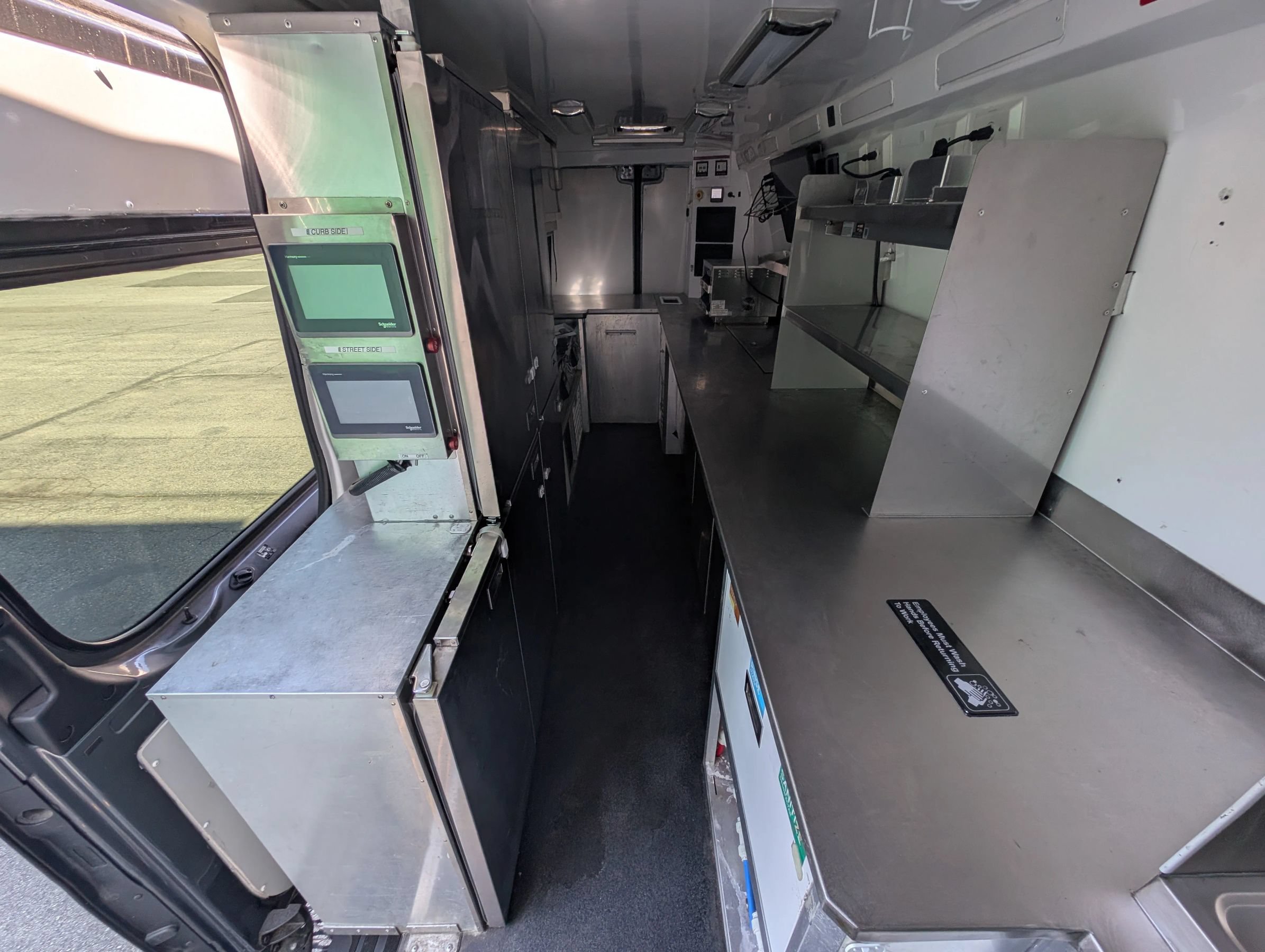 Used 2021 Mercedes-Benz Sprinter 4500 w/ Parking Package image 22