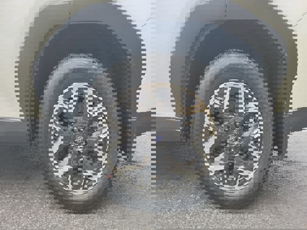 Certified 2025 Subaru Forester Premium image 34