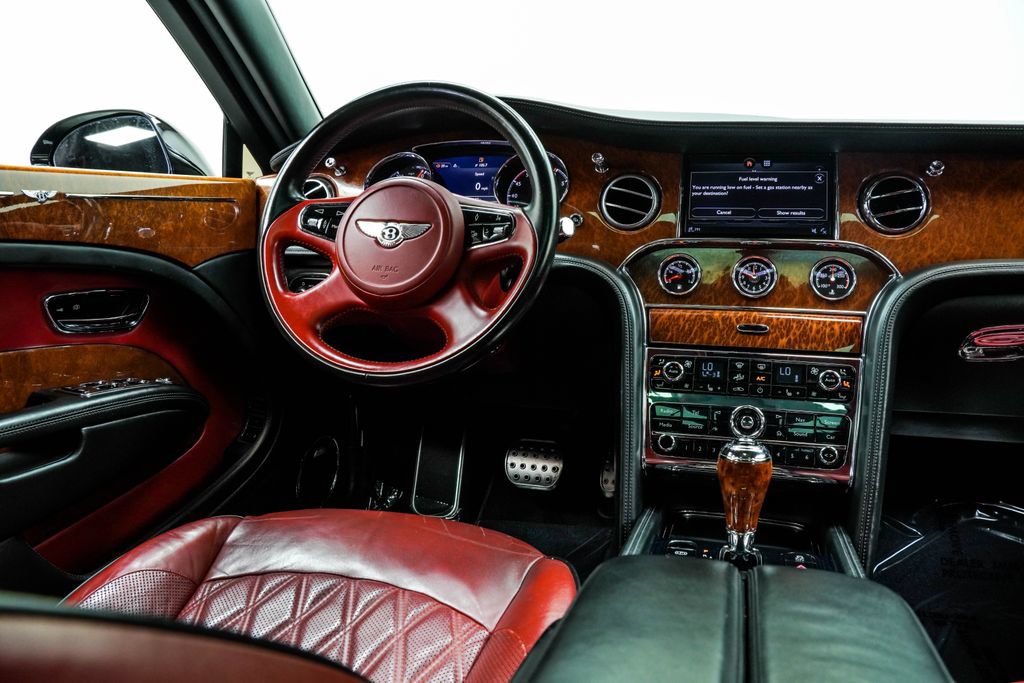Used 2018 Bentley Mulsanne RWD image 24