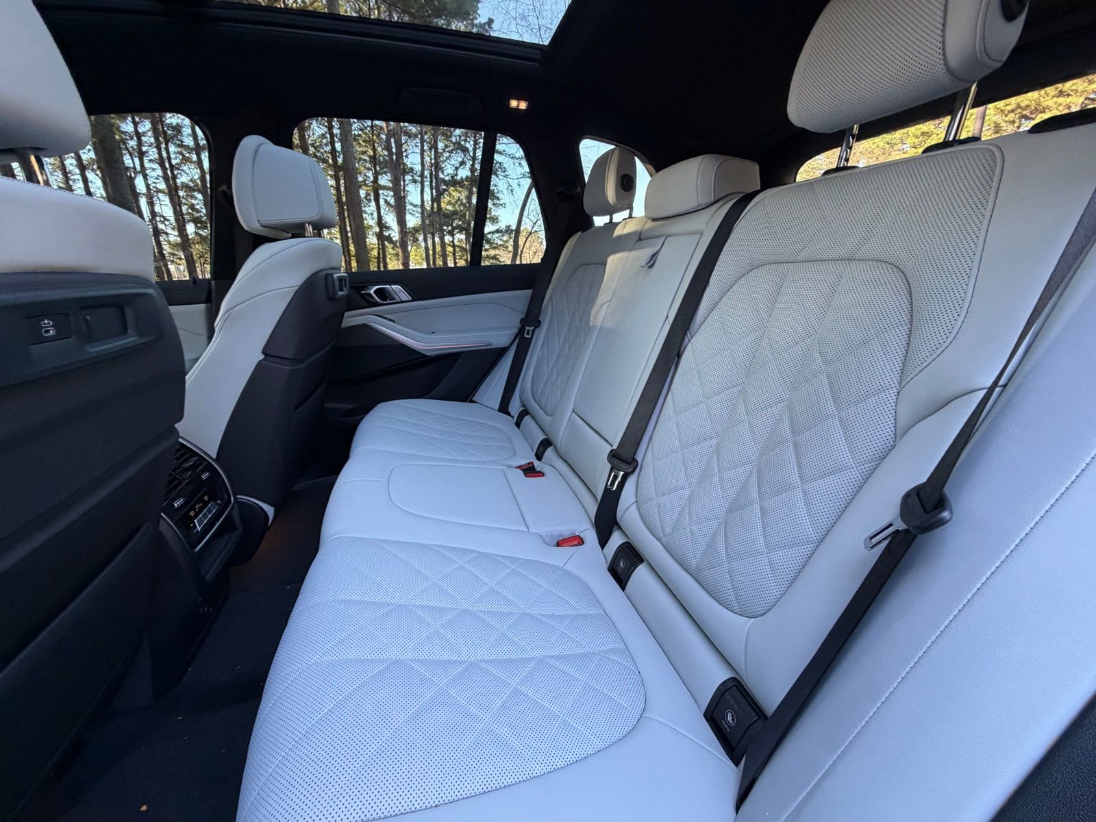Certified 2023 BMW X5 xDrive40i w/ Luxury Seating Package image 14