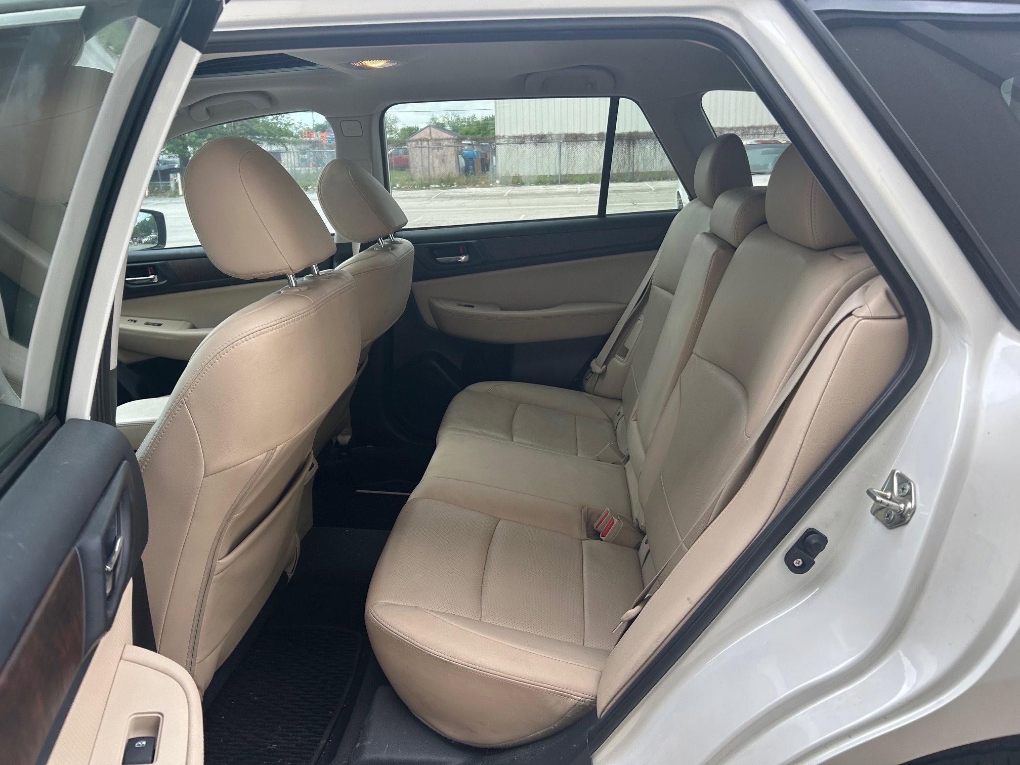 Used 2017 Subaru Outback 2.5i Limited image 8