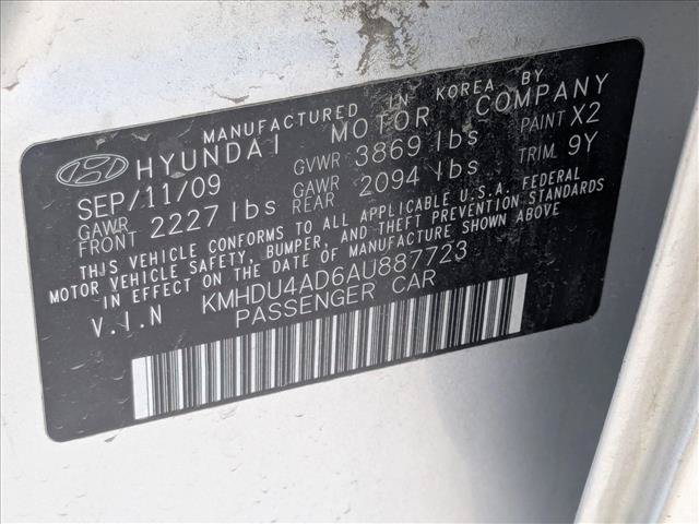 Used 2010 Hyundai Elantra GLS FWD image 23