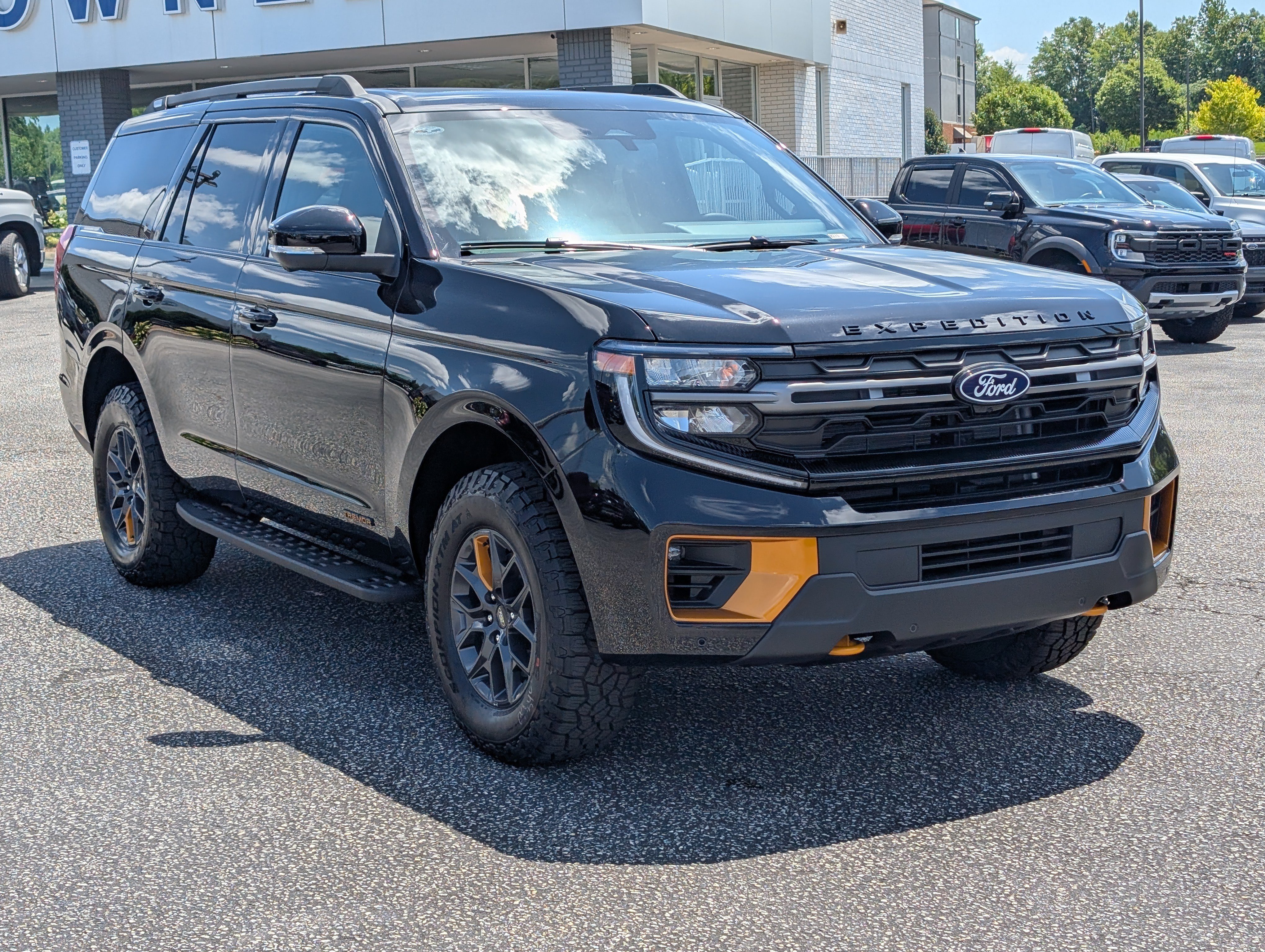 New 2027 Ford Expedition Tremor AWD/4WD image 4