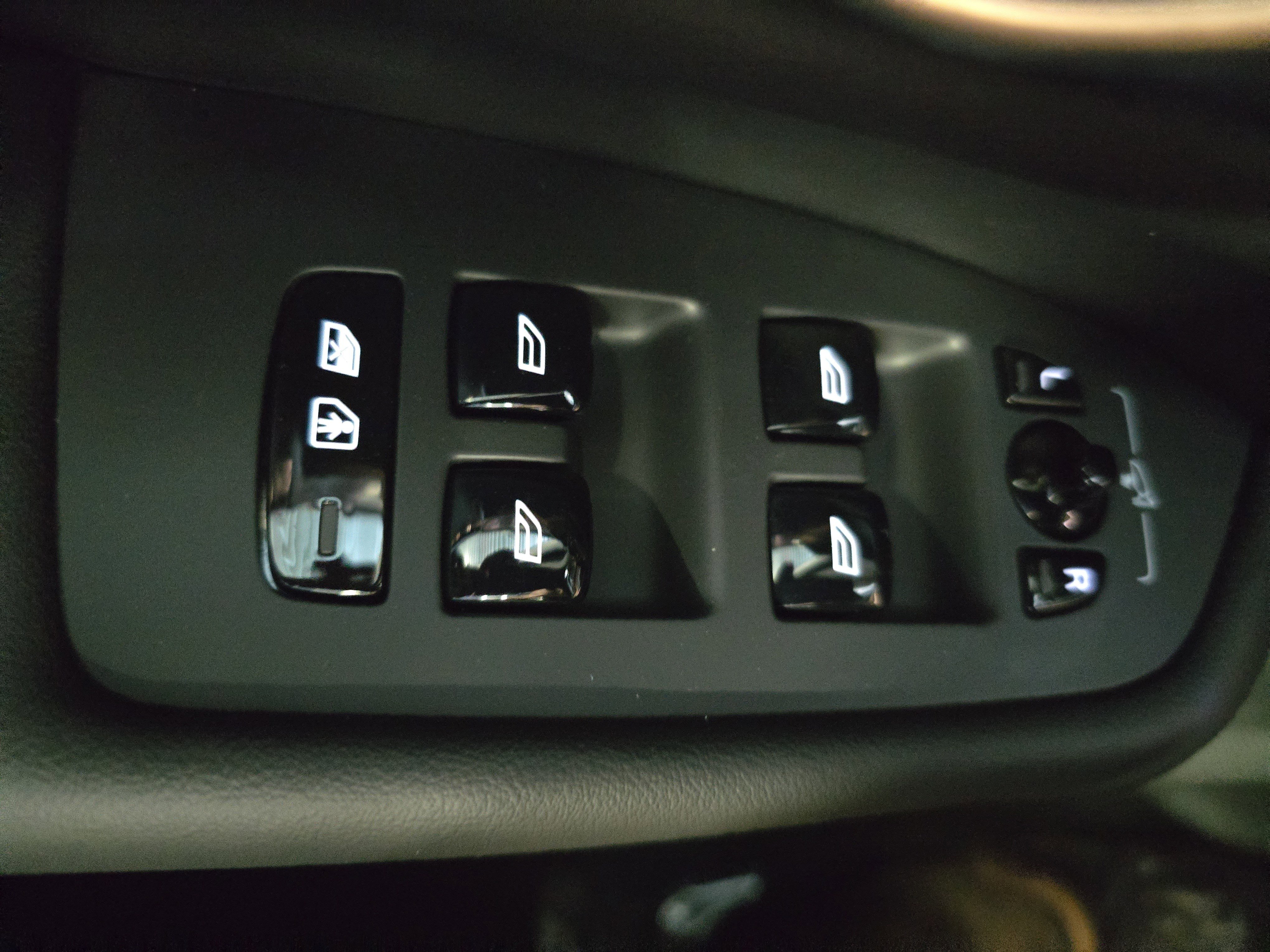 Used 2024 Volvo XC90 B6 Plus w/ Protection Package Premier AWD/4WD image 26