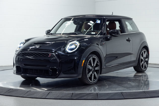 Used 2024 MINI Cooper S FWD image 6