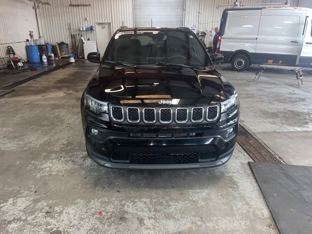 Used 2024 Jeep Compass Latitude image 5