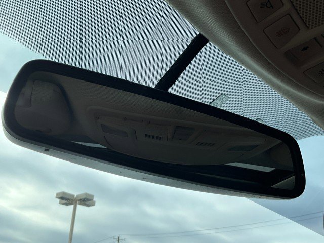 Used 2018 Ford Fusion Titanium image 16