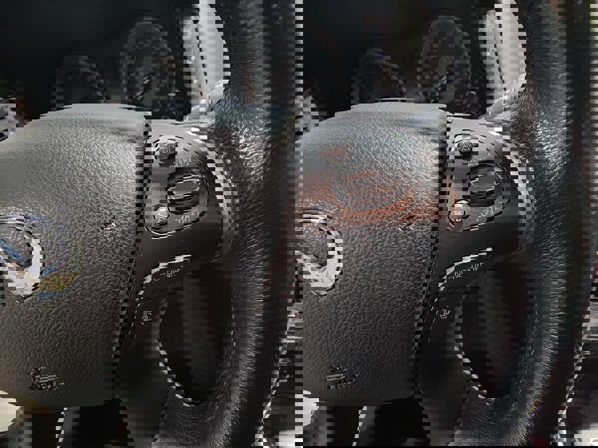 Used 2015 INFINITI Q70 L 3.7 w/ Technology Package image 31