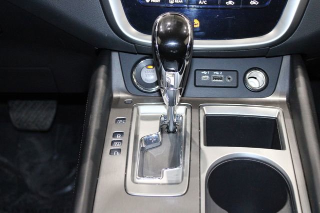 Used 2023 Nissan Murano SV image 39