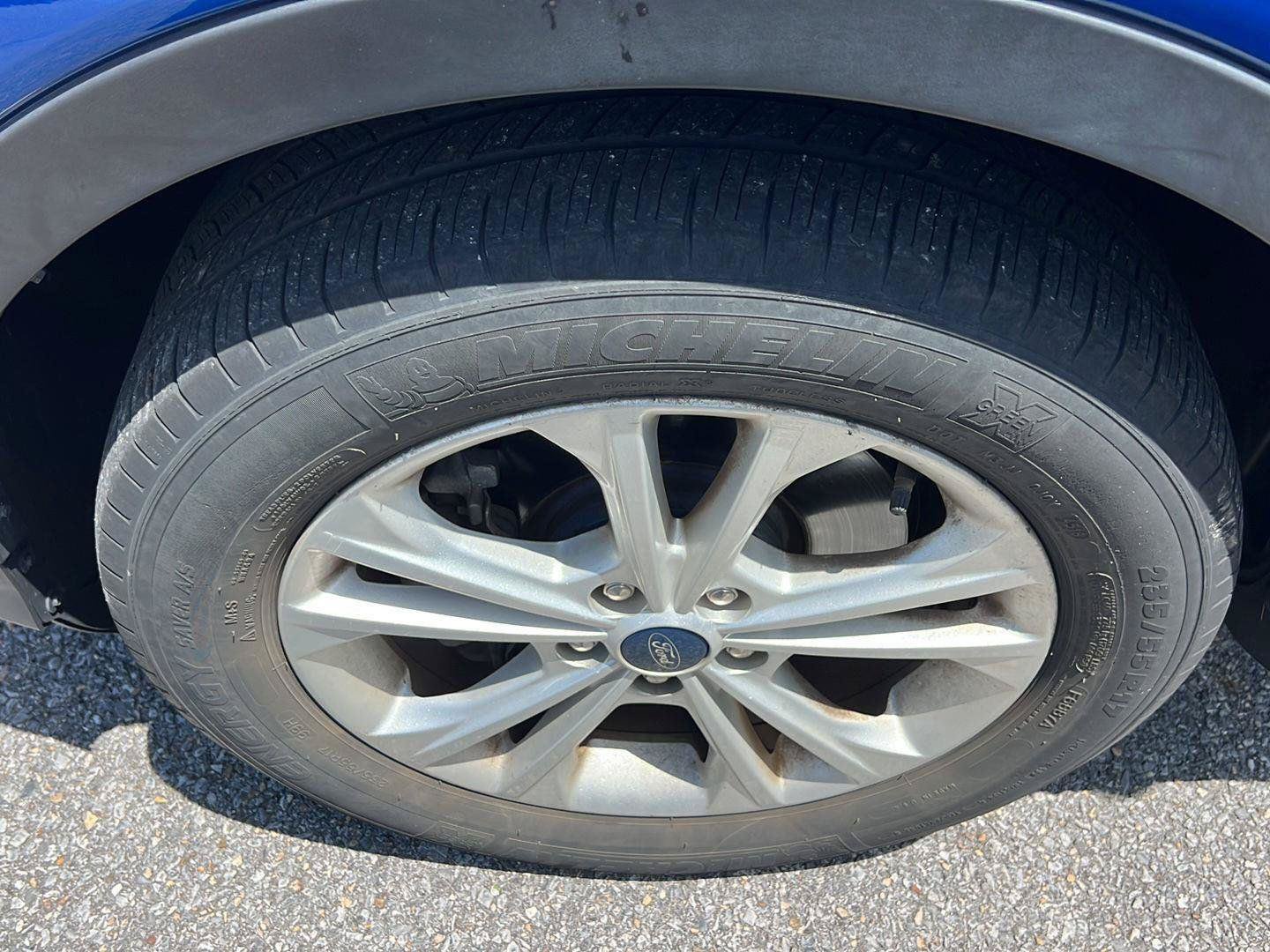 Used 2019 Ford Escape SE AWD/4WD image 8