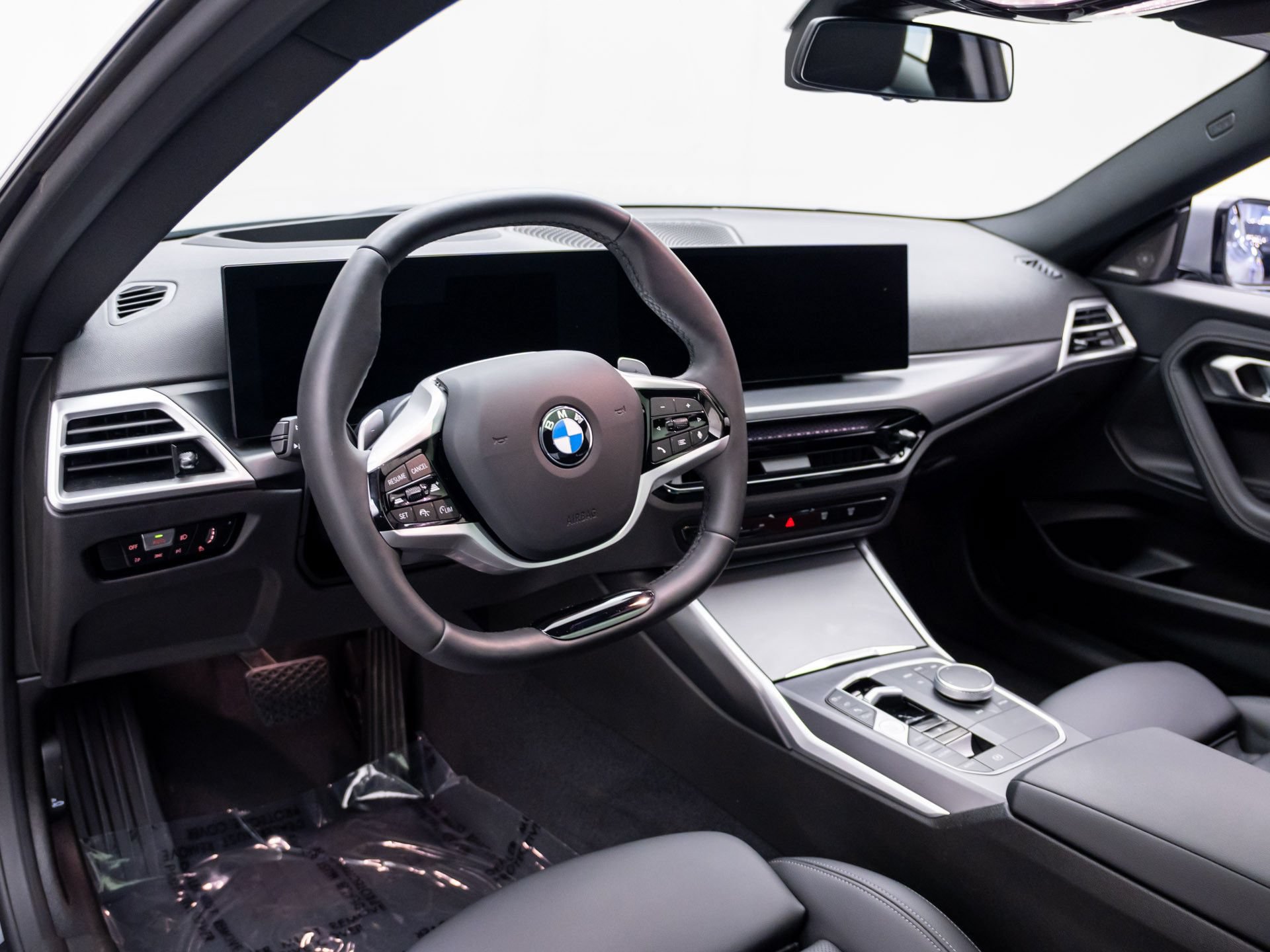Used 2025 BMW 230i xDrive Coupe w/ Premium Package AWD/4WD image 10