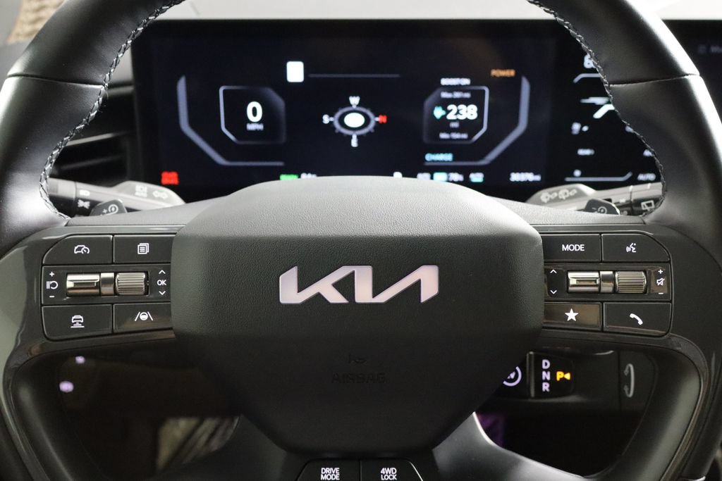 Used 2024 Kia EV9 GT-Line AWD/4WD image 23