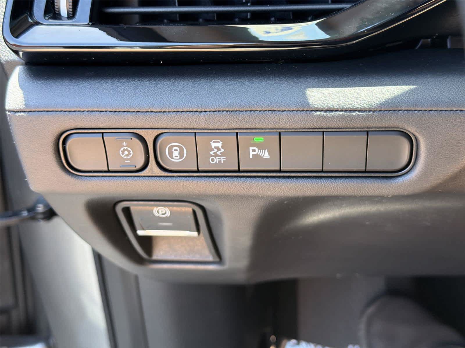 Certified 2023 Acura MDX FWD w/ Technology Package image 39