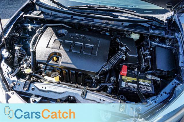Used 2015 Toyota Corolla LE FWD image 38
