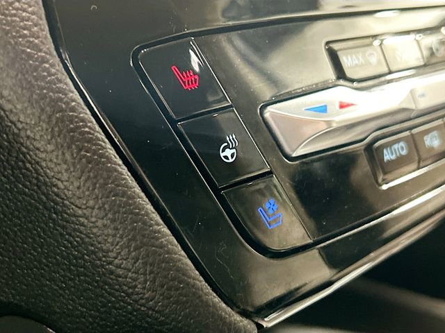 Used 2022 Ford Explorer Limited w/ Equipment Group 301A image 21