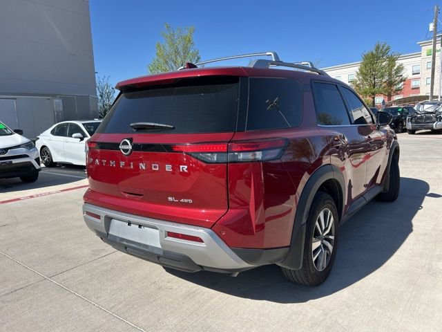 Used 2024 Nissan Pathfinder SL image 3