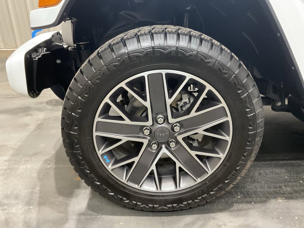 Used 2023 Jeep Wrangler Unlimited Sahara image 6