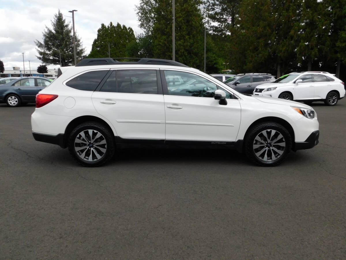 Used 2016 Subaru Outback 2.5i Limited AWD/4WD image 23