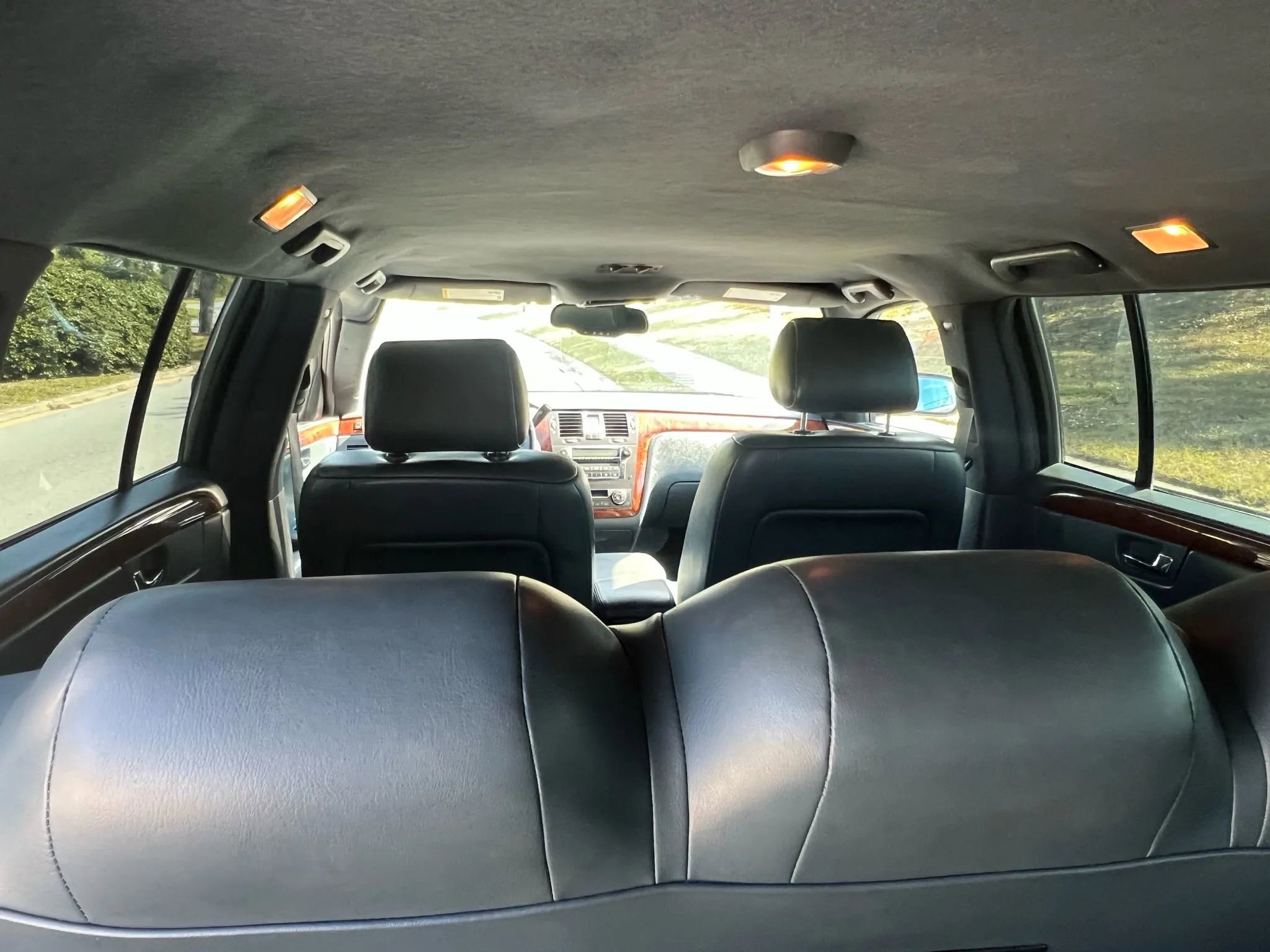 Used 2006 Cadillac DTS FWD image 40