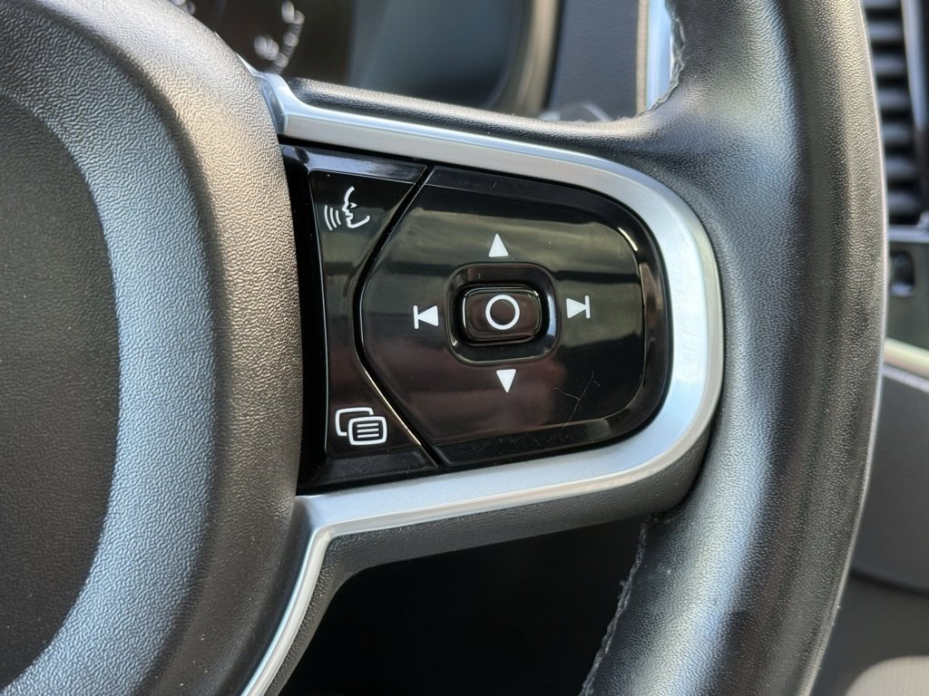 Used 2022 Volvo XC90 T8 R-Design w/ Advanced Package image 31