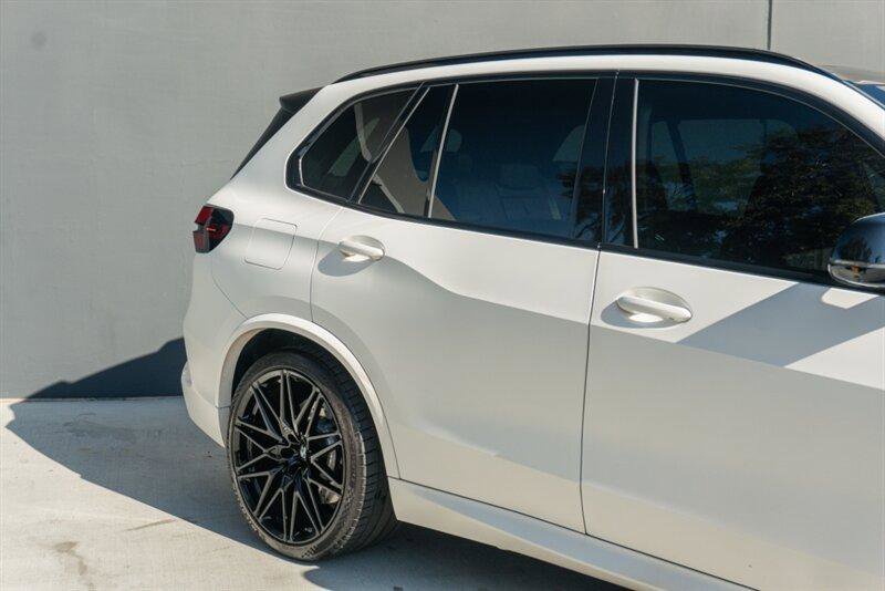 Used 2025 BMW X5 M Competition w/ Executive Package image 33