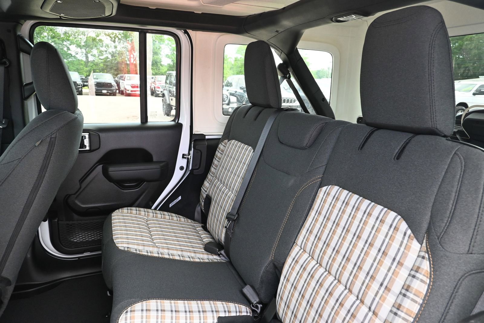 New 2026 Jeep Wrangler Unlimited Sport image 25