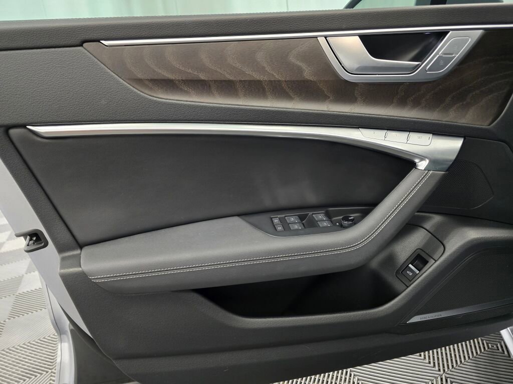 Used 2022 Audi A7 3.0T Premium Plus image 34