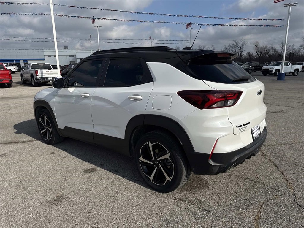 Used 2023 Chevrolet TrailBlazer RS w/ Sun and Liftgate Package image 3