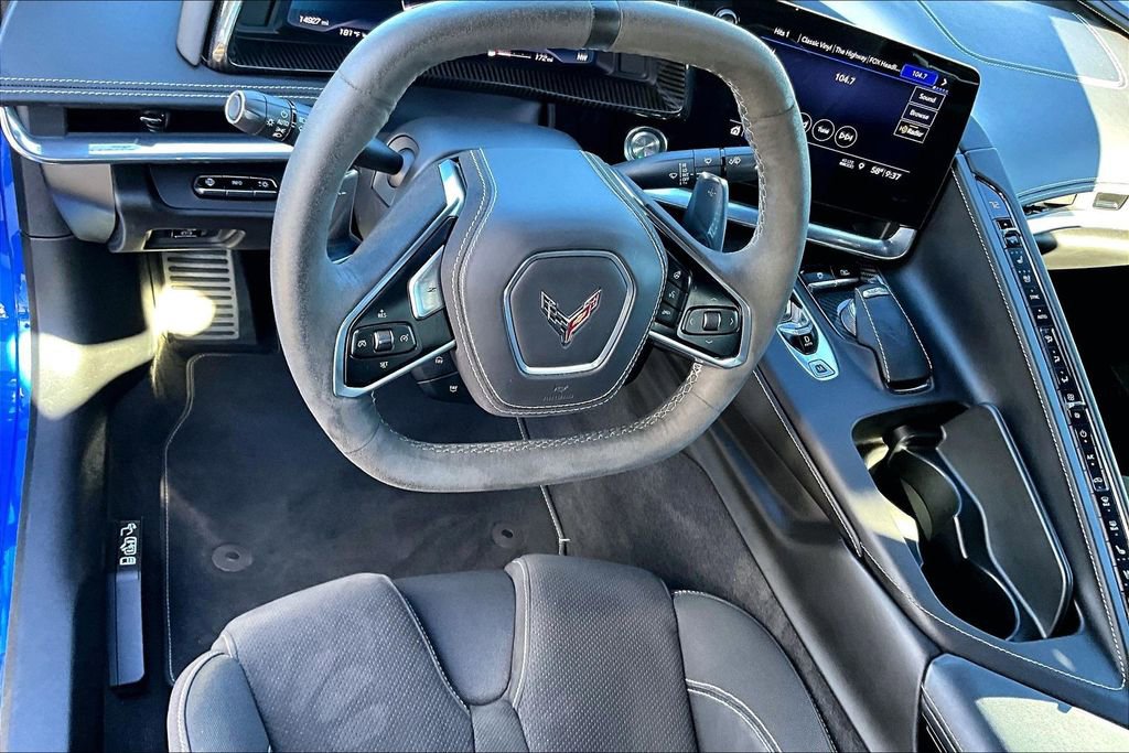 Used 2020 Chevrolet Corvette Stingray Premium Cpe w/ 3LT Preferred Equipment Group image 2