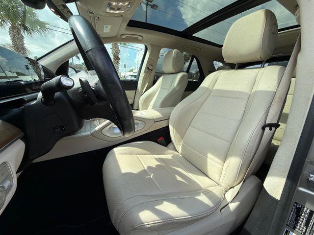 Used 2022 Mercedes-Benz GLE 350 4MATIC image 11