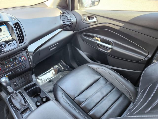 Used 2017 Ford Escape Titanium image 15